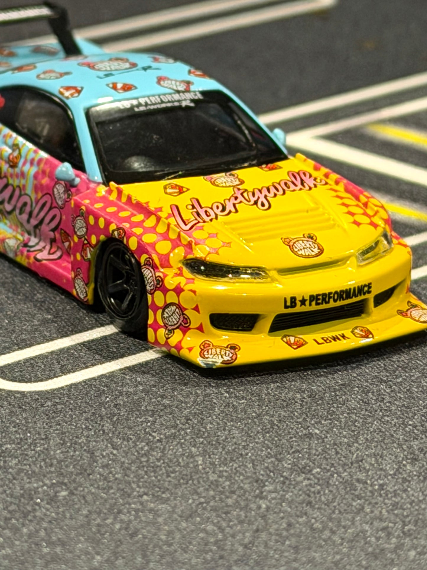 LB-Silhouette NISSAN Silvia S15 LBWK KUMA #743-R EX-DEMO